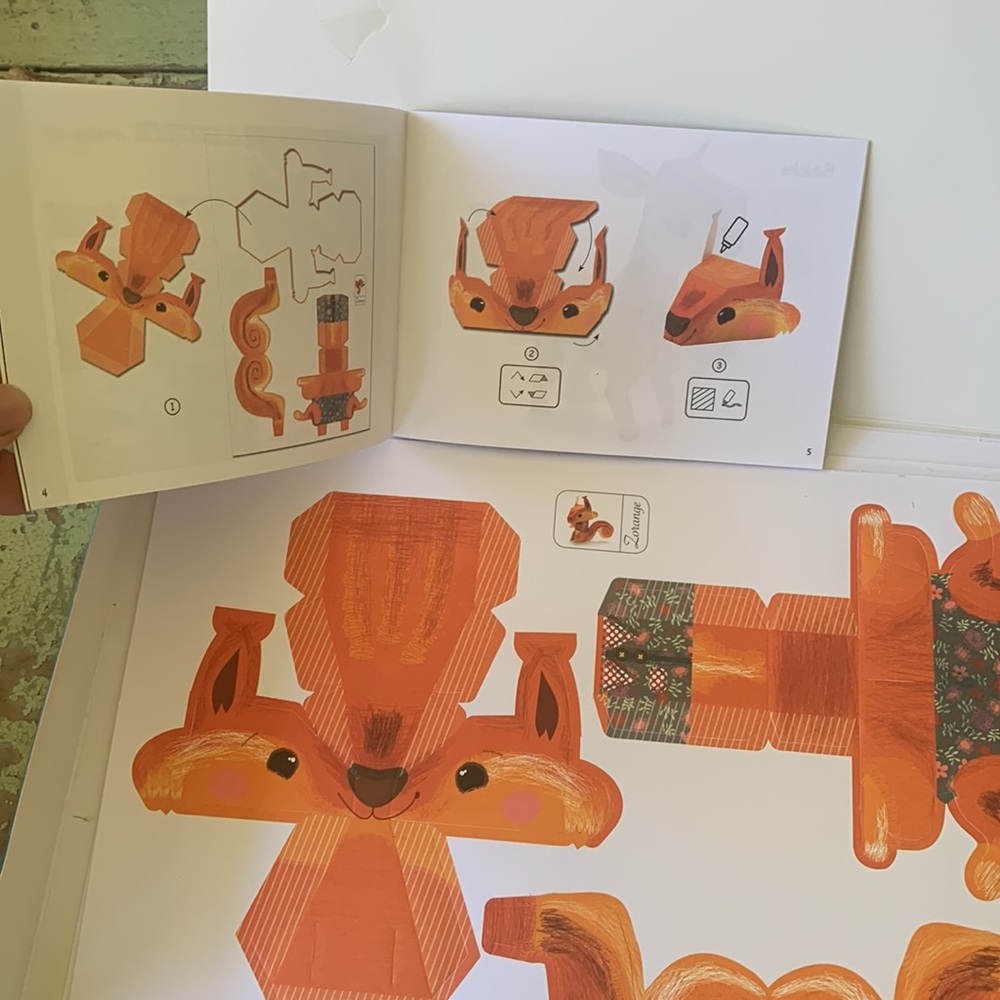 5 paper toys- folding paper toys - Picture 4 of 5